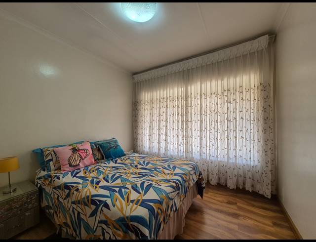 5 BEDROOM HOUSE FOR SALE IN ARCON PARK